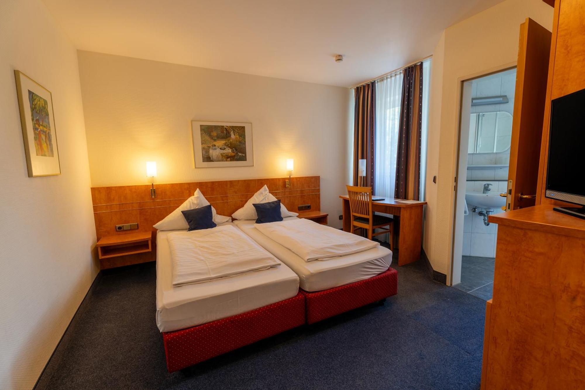 Airport Business Hotel Koeln Exterior photo