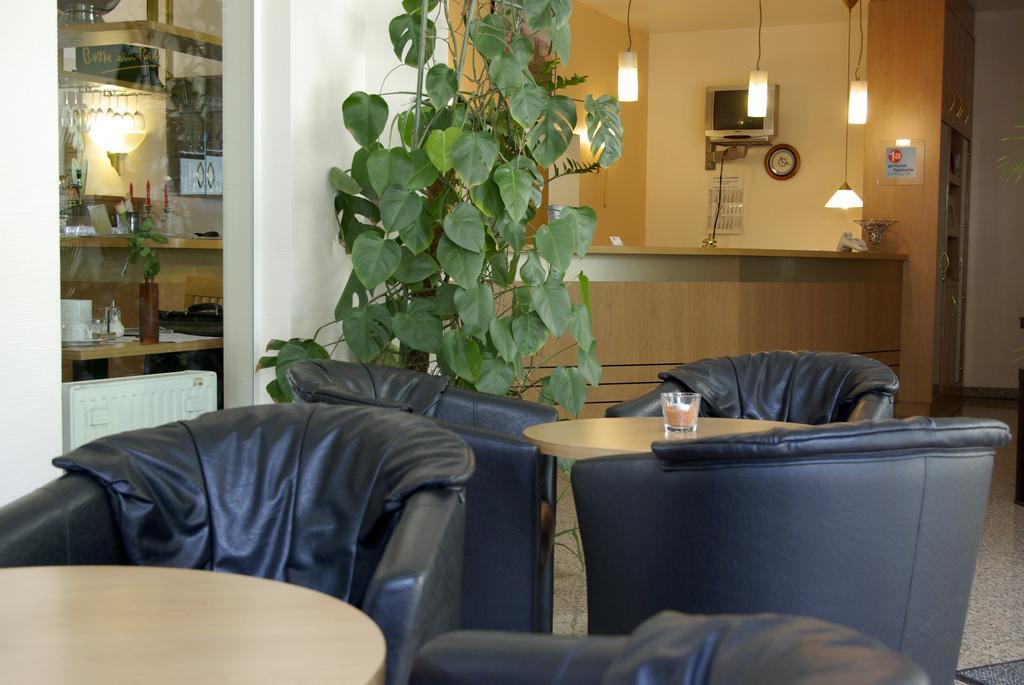 Airport Business Hotel Koeln Exterior photo